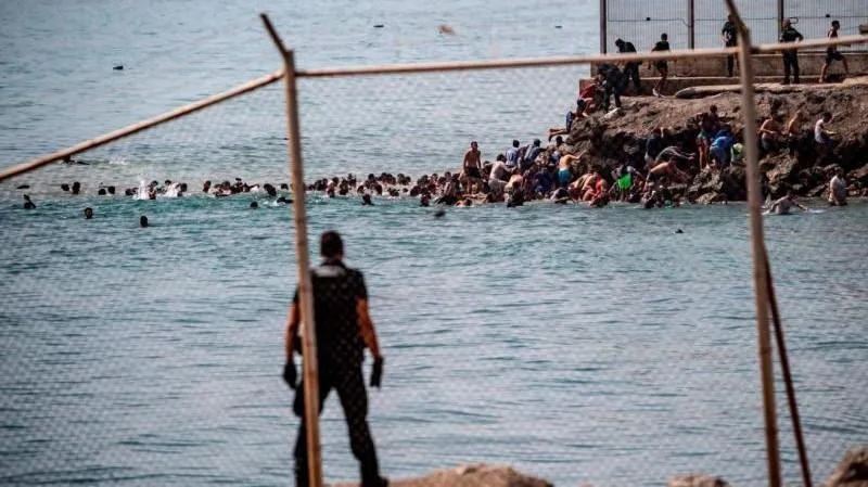 Italy Ready to Suspend Schengen with Spain Over Migrant Surge as EU Leaders Fail to Act