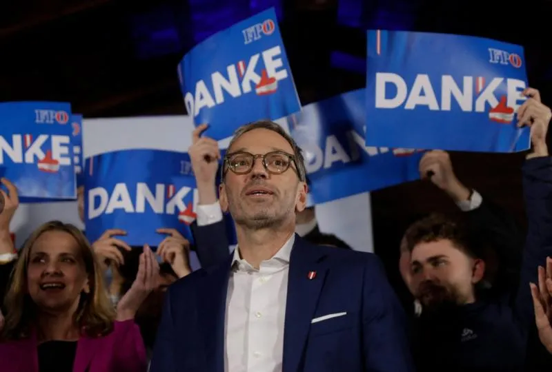 Austria: Ruling Coalition Follows the Footsteps of Its German Neighbors
