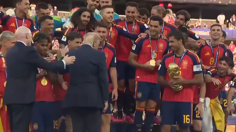 Trump Reluctant to Leave Podium After World Cup Trophy Presentation — Media Plays It Up